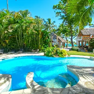 Taina Hotel